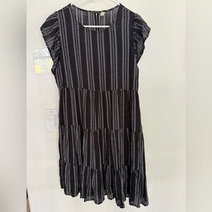 Elan Black and White Patterned Dress